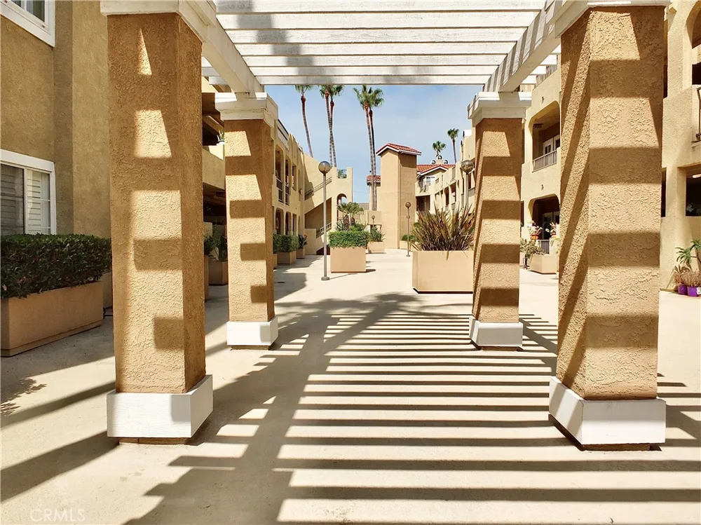 16912 Sims #103 Huntington Beach, CA 92649