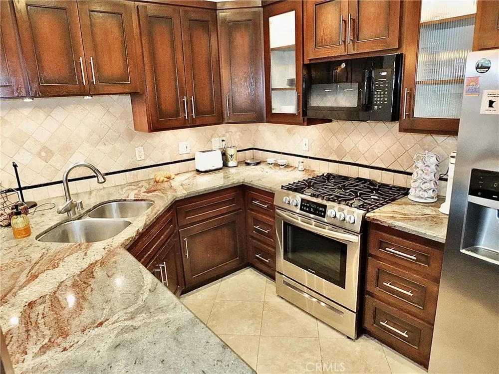 16912 Sims #103 Huntington Beach, CA 92649