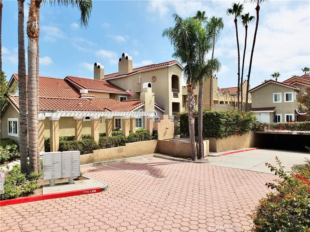16912 Sims #103 Huntington Beach, CA 92649