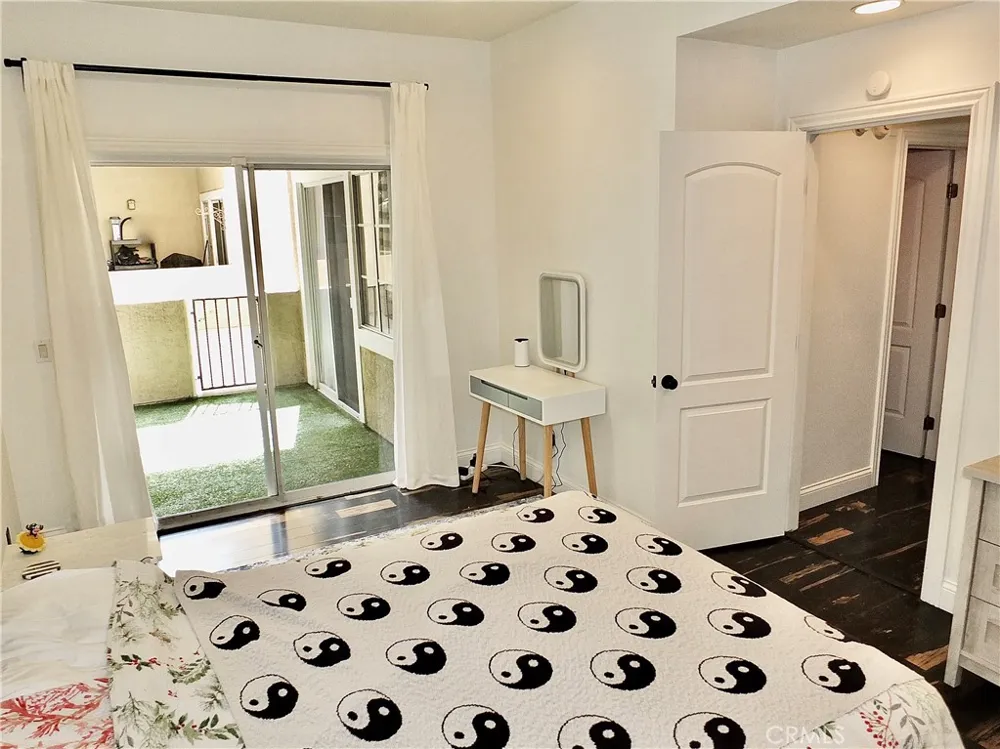 16912 Sims #103 Huntington Beach, CA 92649