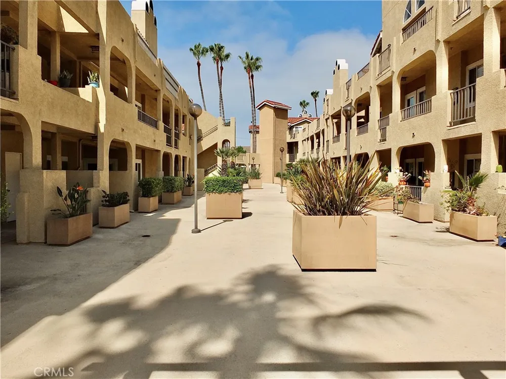 16912 Sims #103 Huntington Beach, CA 92649