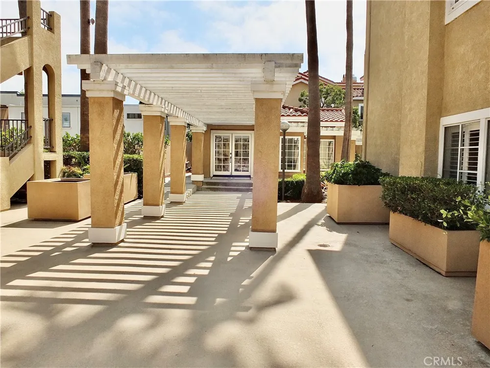 16912 Sims #103 Huntington Beach, CA 92649