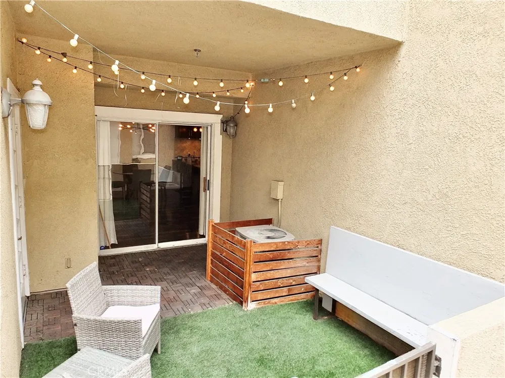 16912 Sims #103 Huntington Beach, CA 92649