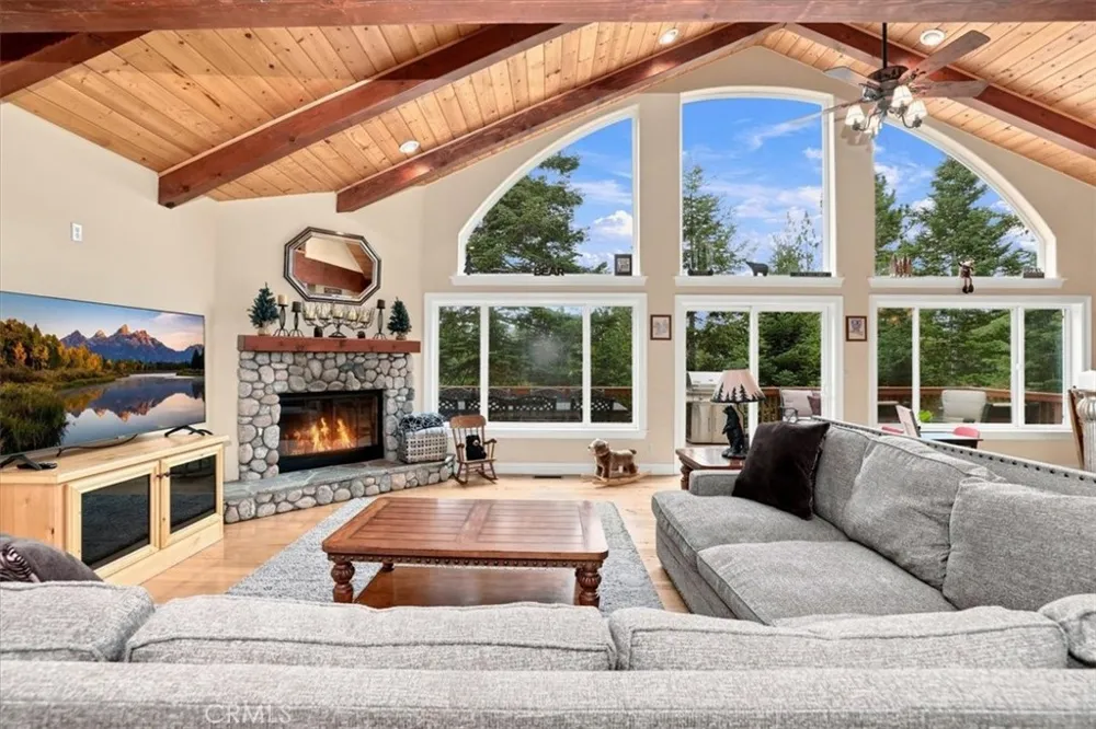 649 Sutter Lake Arrowhead, CA 92352