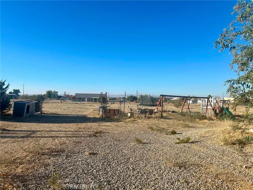 292 Lindero Road Pinon Hills, CA 92372