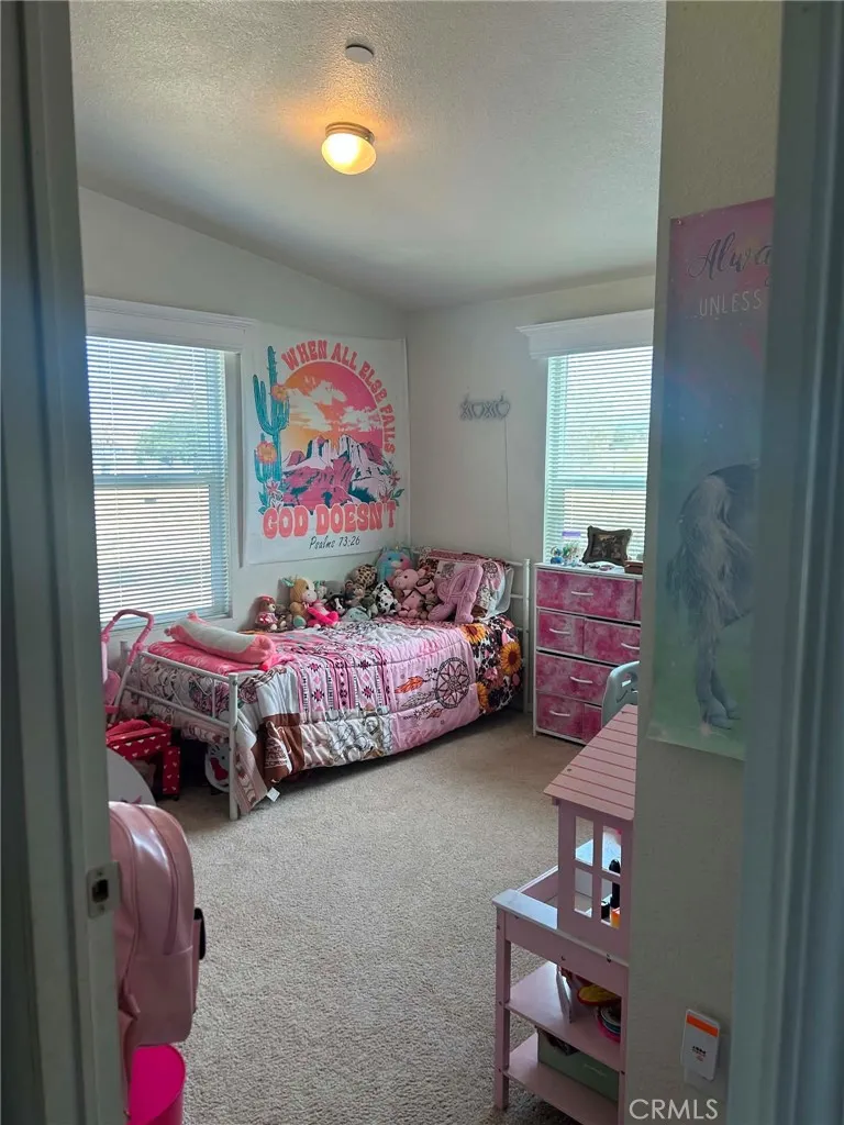 292 Lindero Road Pinon Hills, CA 92372