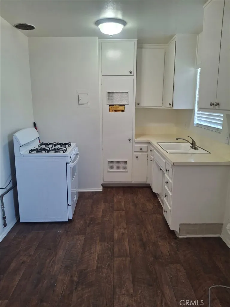 7773 11th Street Westminster, CA 92683