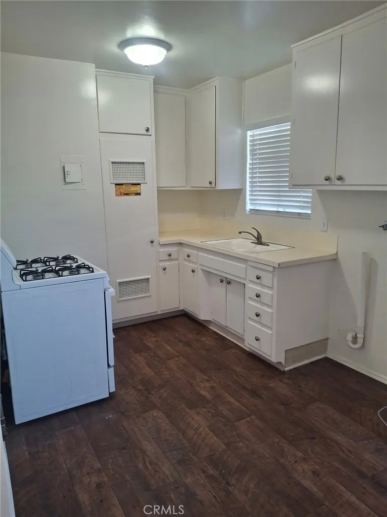 7773 11th Street Westminster, CA 92683