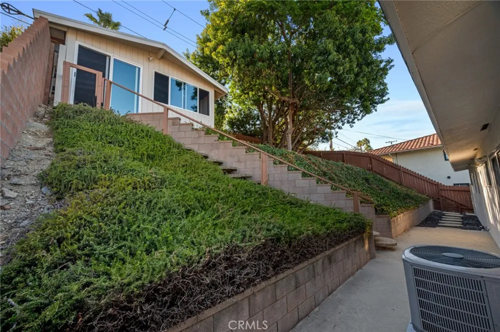 29417 Enrose Avenue Rancho Palos Verdes, CA 90275