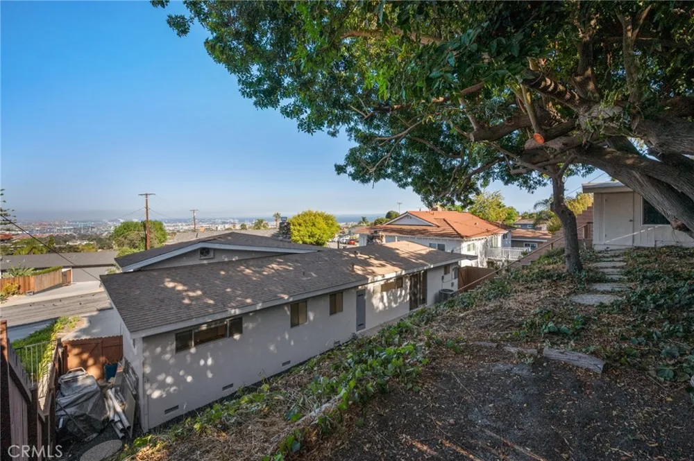 29417 Enrose Avenue Rancho Palos Verdes, CA 90275