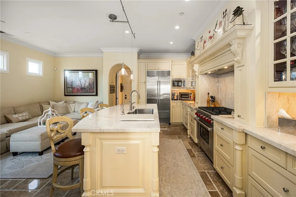 3222 Clay Street Newport Beach, CA 92663