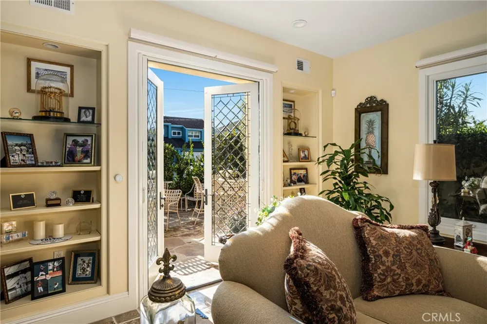 3222 Clay Street Newport Beach, CA 92663