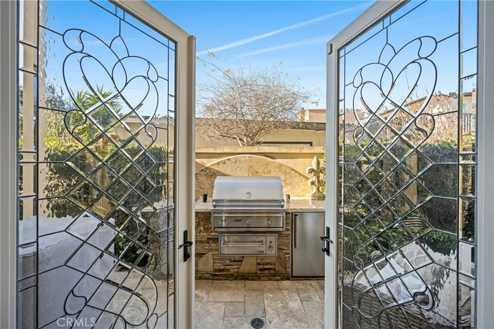 3222 Clay Street Newport Beach, CA 92663