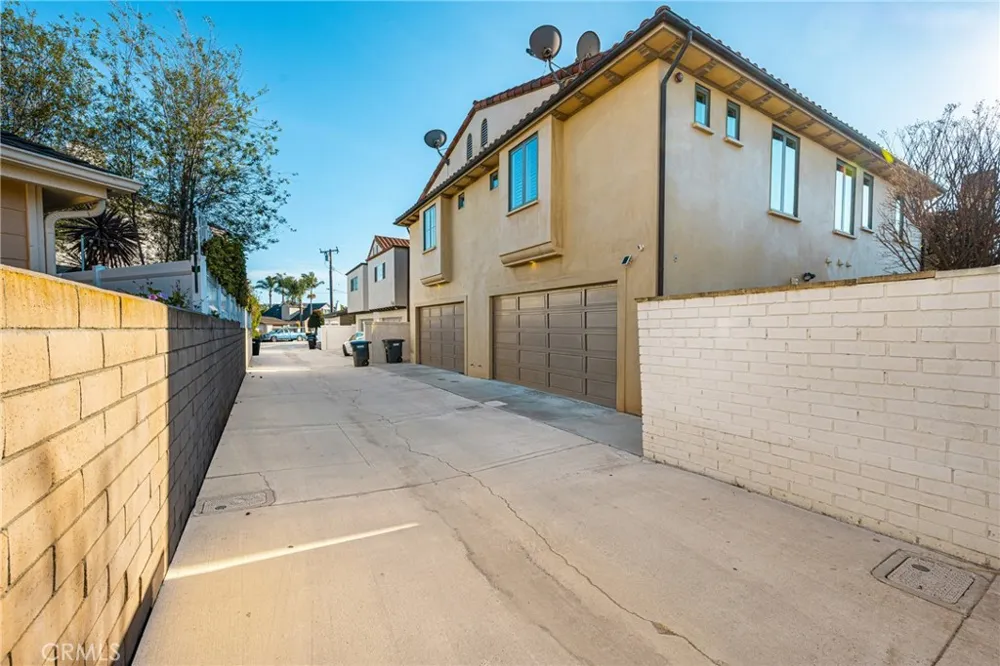 3222 Clay Street Newport Beach, CA 92663