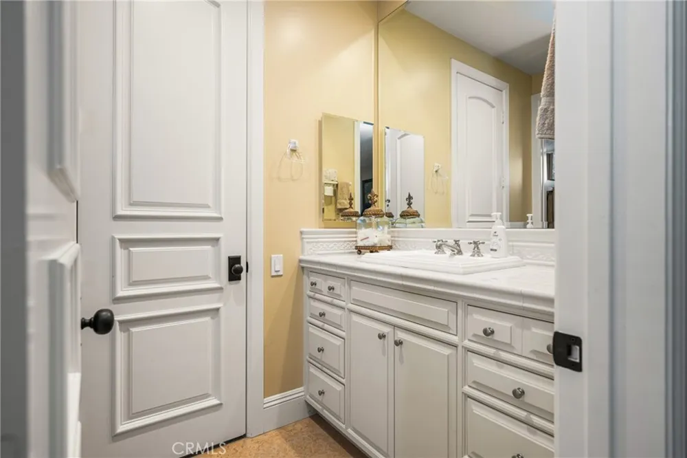 3222 Clay Street Newport Beach, CA 92663