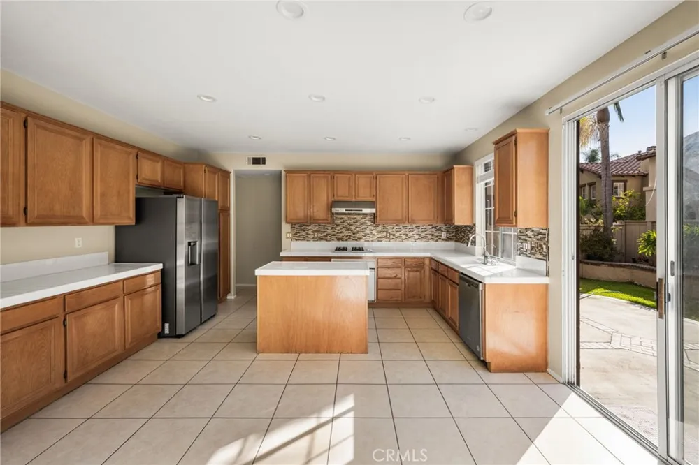 11645 Maynard Avenue Tustin, CA 92782