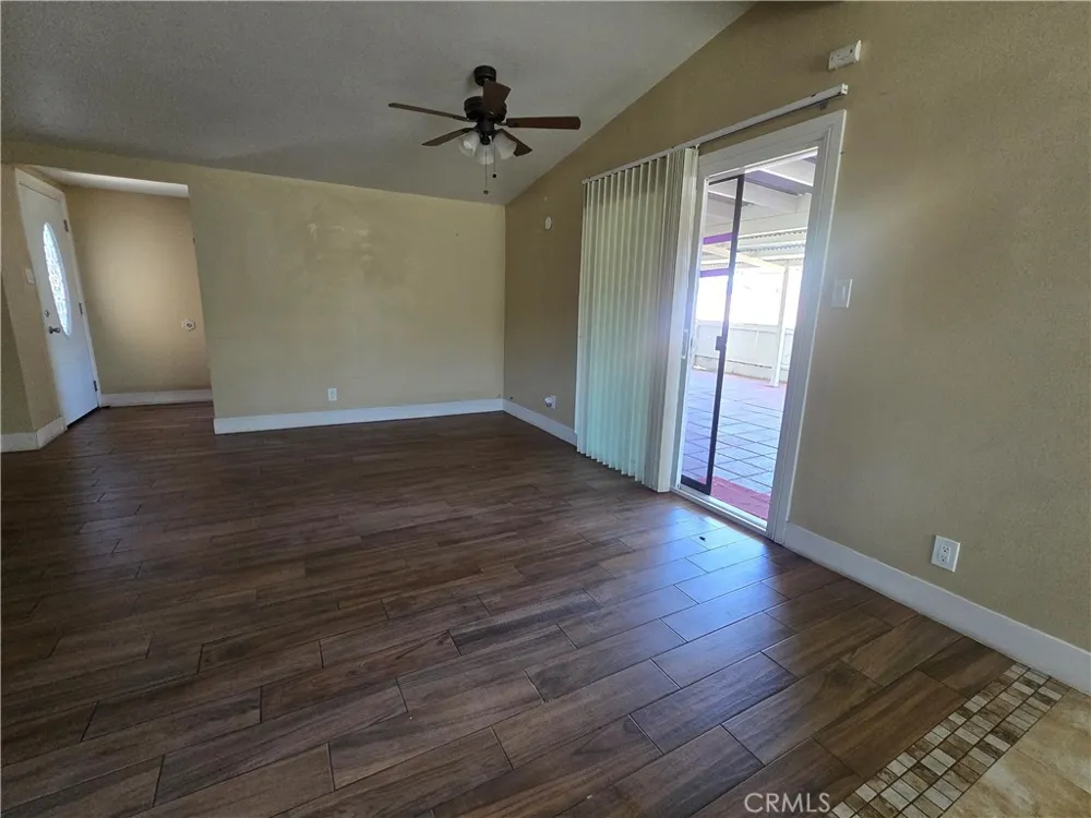 9692 Rosebay Anaheim, CA 92804