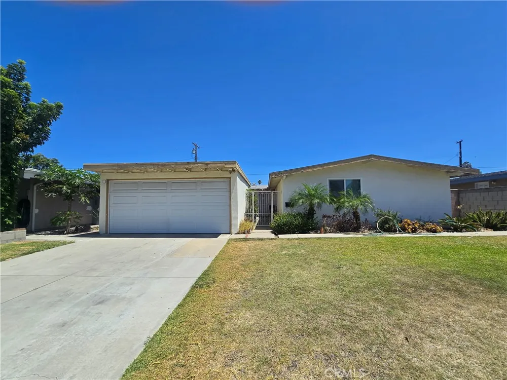 9692 Rosebay Anaheim, CA 92804