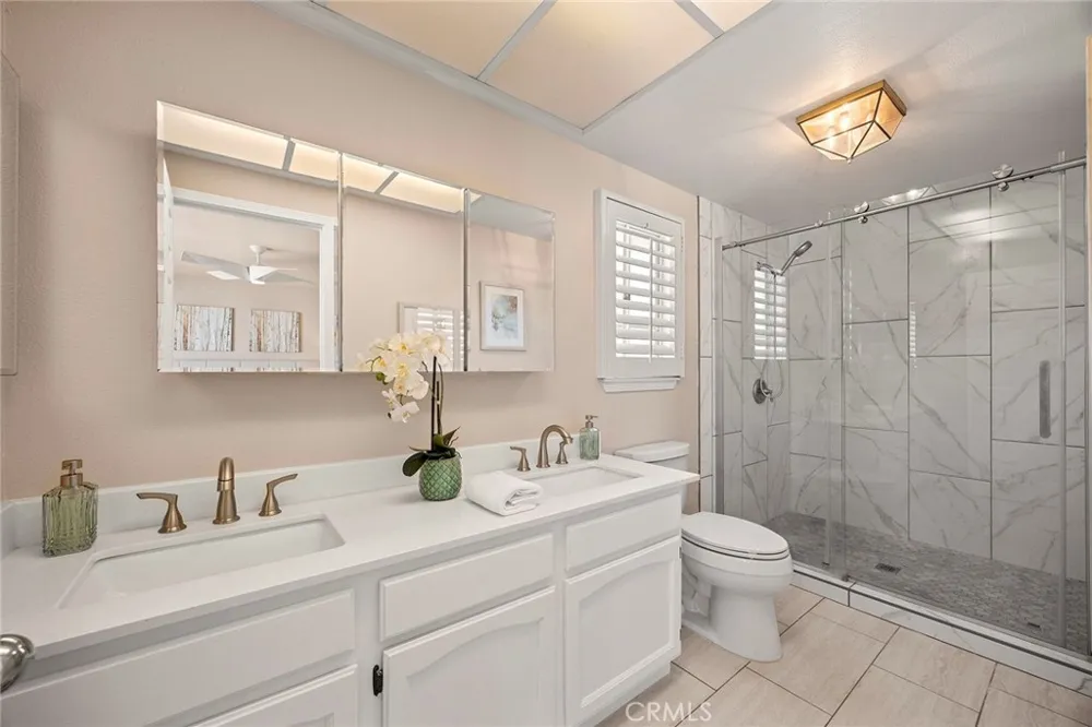 21470 Via La Naranja Yorba Linda, CA 92886