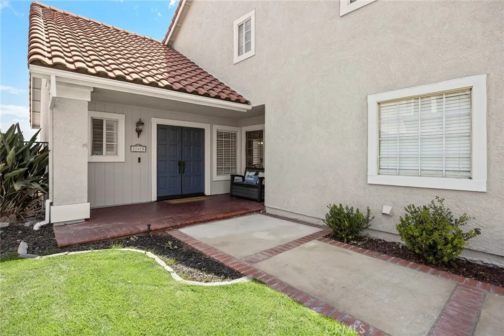 21470 Via La Naranja Yorba Linda, CA 92886