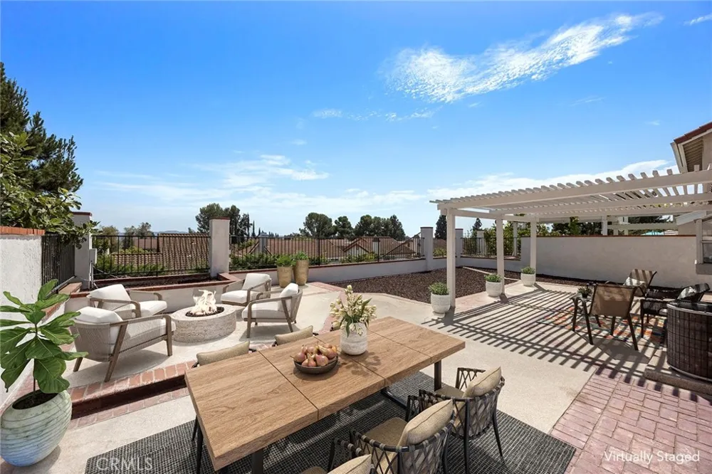 21470 Via La Naranja Yorba Linda, CA 92886