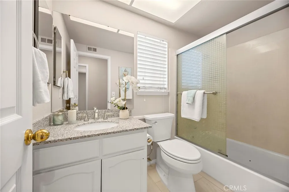 21470 Via La Naranja Yorba Linda, CA 92886