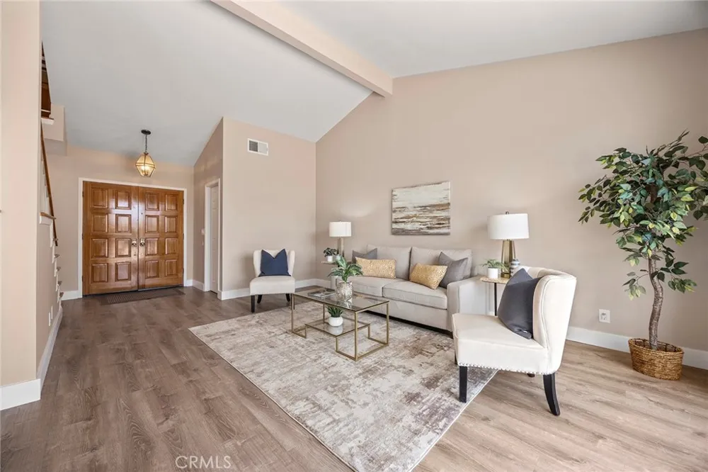 21470 Via La Naranja Yorba Linda, CA 92886