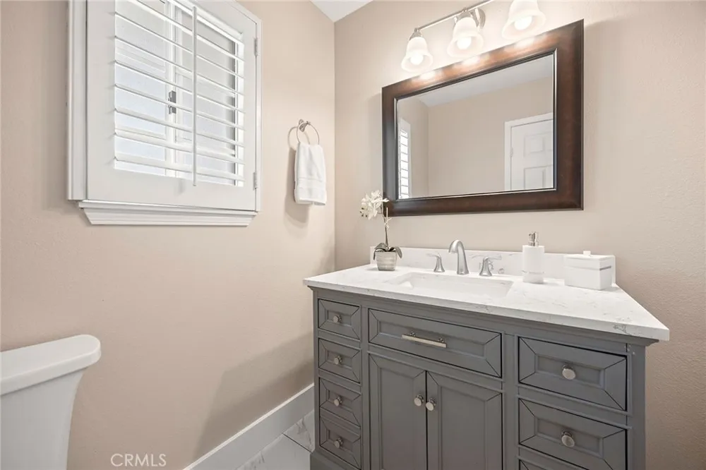 21470 Via La Naranja Yorba Linda, CA 92886