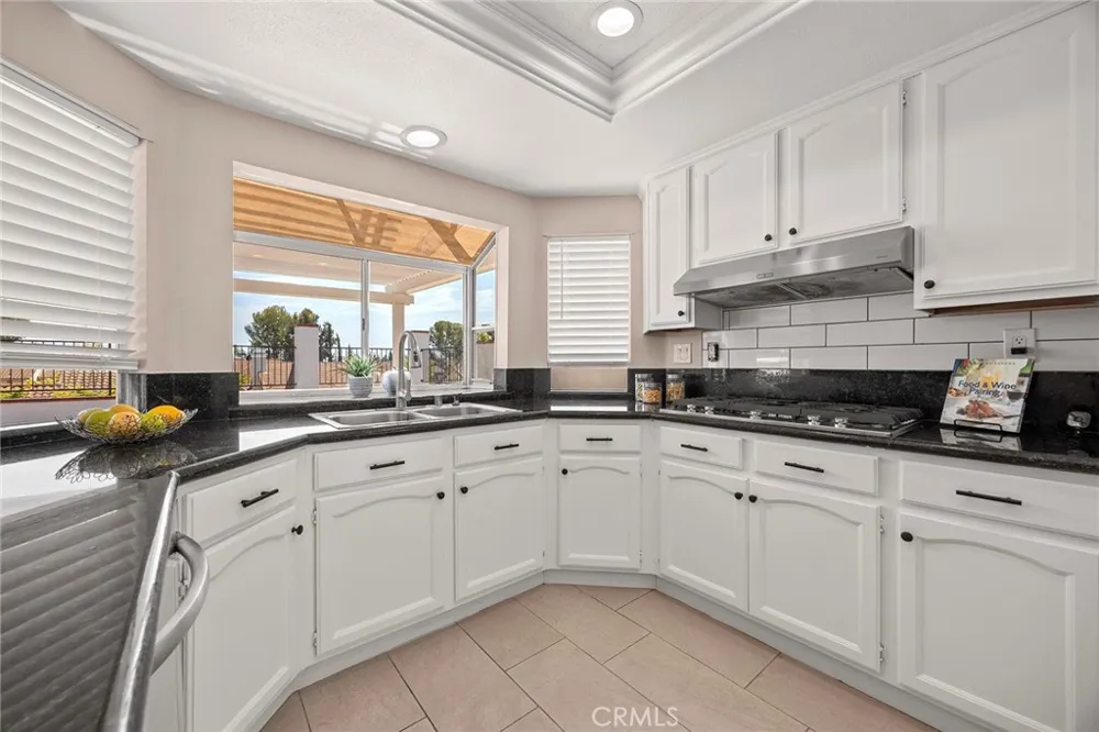 21470 Via La Naranja Yorba Linda, CA 92886