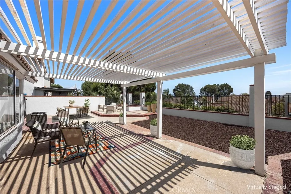 21470 Via La Naranja Yorba Linda, CA 92886