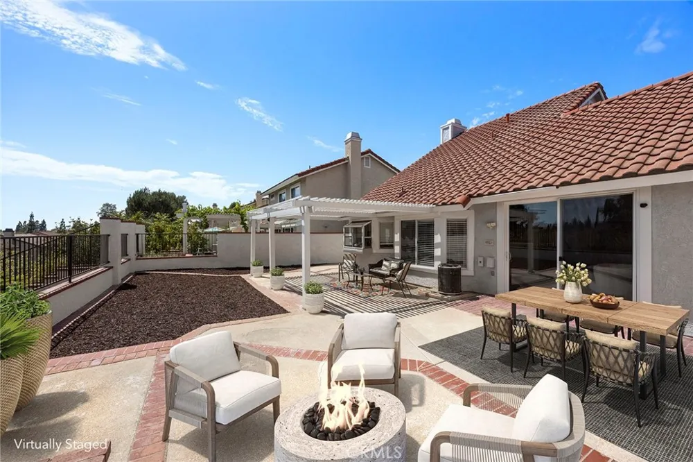 21470 Via La Naranja Yorba Linda, CA 92886