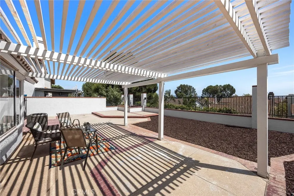 21470 Via La Naranja Yorba Linda, CA 92886