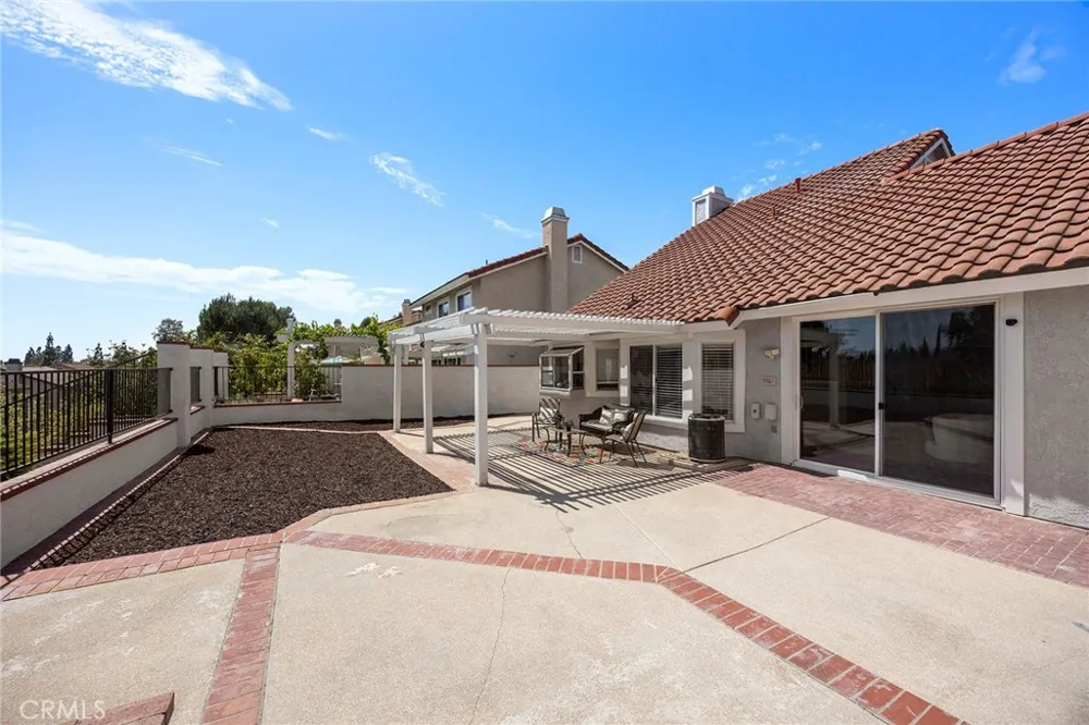 21470 Via La Naranja Yorba Linda, CA 92886