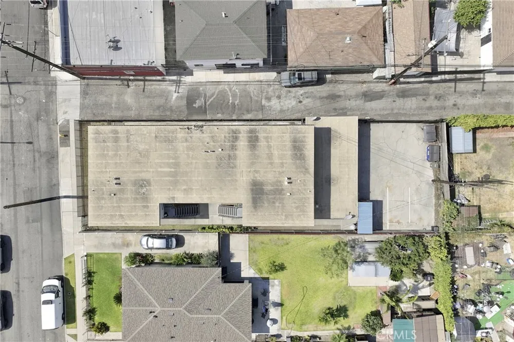 10621 San Carlos South Gate, CA 90280