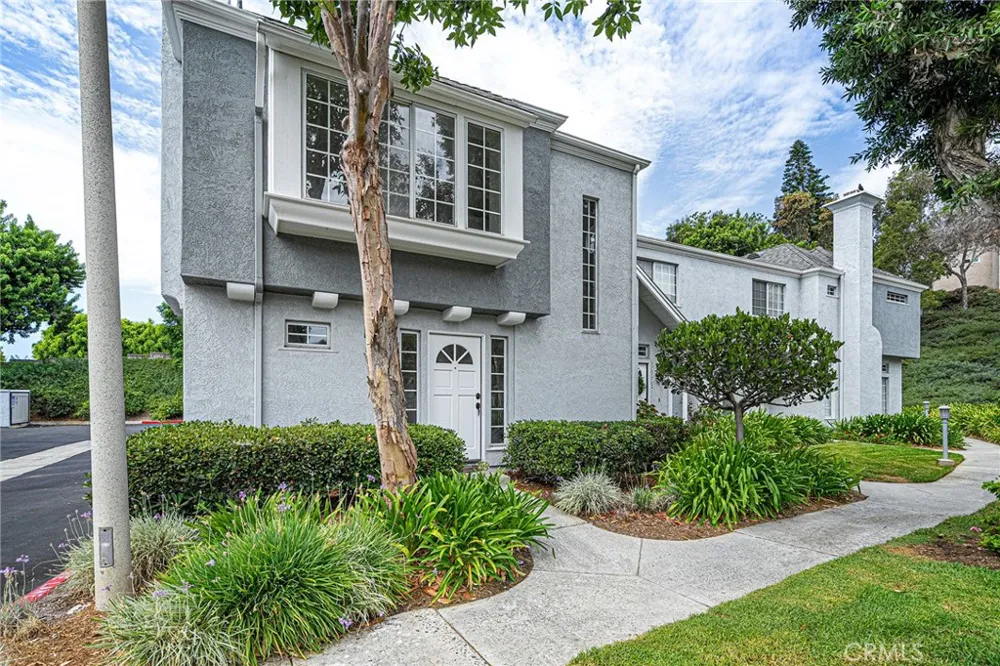 28221 Paseo El Siena Laguna Niguel, CA 92677