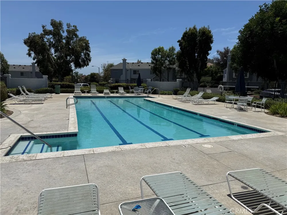28221 Paseo El Siena Laguna Niguel, CA 92677