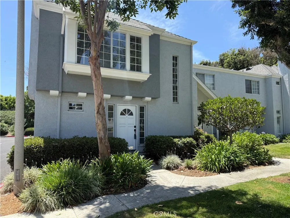 28221 Paseo El Siena Laguna Niguel, CA 92677