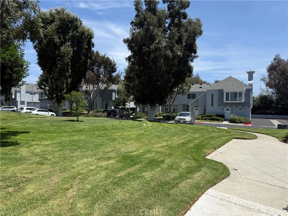 28221 Paseo El Siena Laguna Niguel, CA 92677