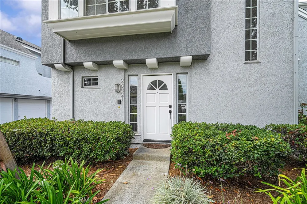 28221 Paseo El Siena Laguna Niguel, CA 92677
