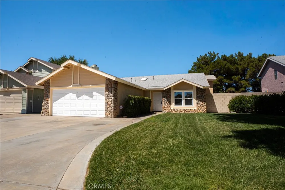 43469 Carol Lancaster, CA 93535