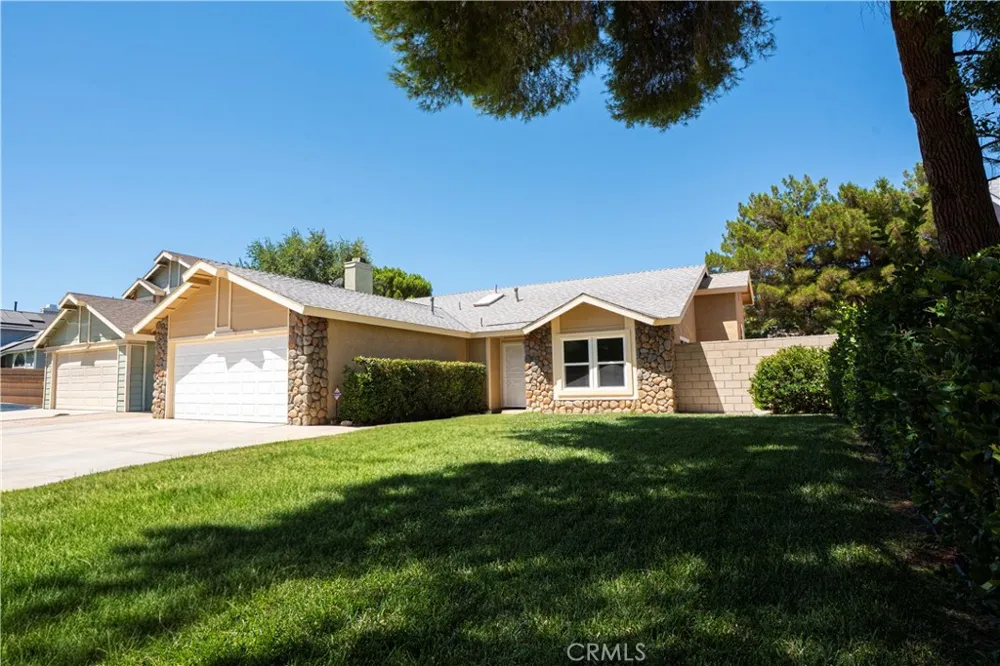 43469 Carol Lancaster, CA 93535