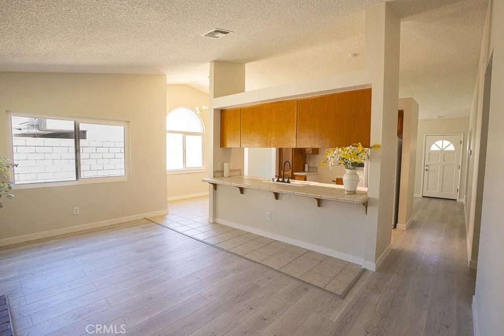 43469 Carol Lancaster, CA 93535