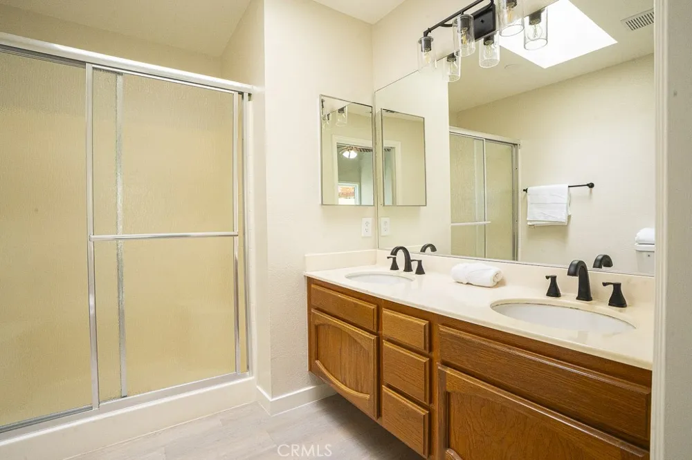43469 Carol Lancaster, CA 93535