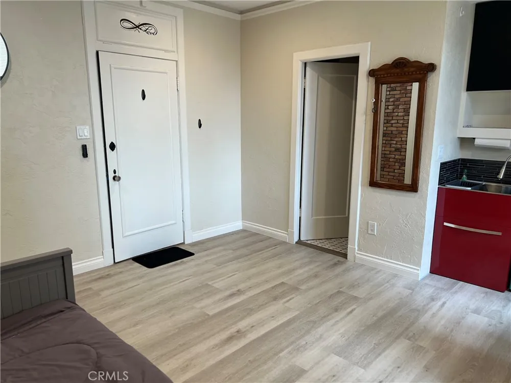 315 W 3rd #5A Long Beach, CA 90802