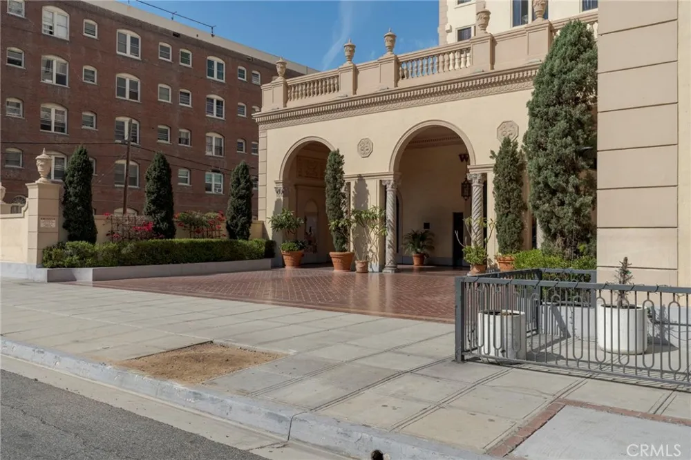 315 W 3rd #5A Long Beach, CA 90802