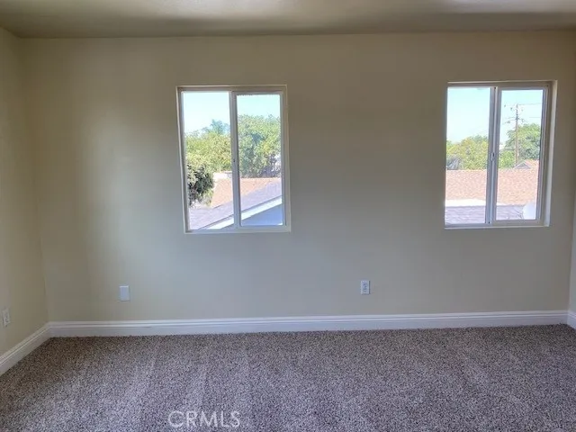 415 E 106th Los Angeles, CA 90003