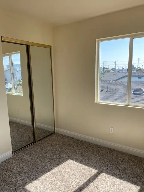 415 E 106th Los Angeles, CA 90003