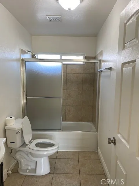 415 E 106th Los Angeles, CA 90003