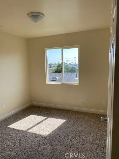 415 E 106th Los Angeles, CA 90003