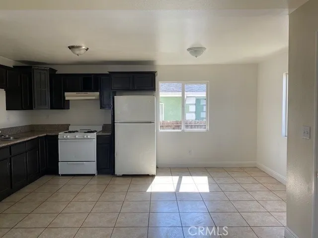 415 E 106th Los Angeles, CA 90003